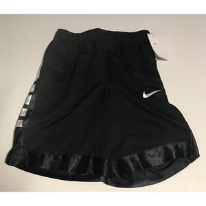Nike Boys Size Large Black & White Basketball Shorts‎ New With Tag